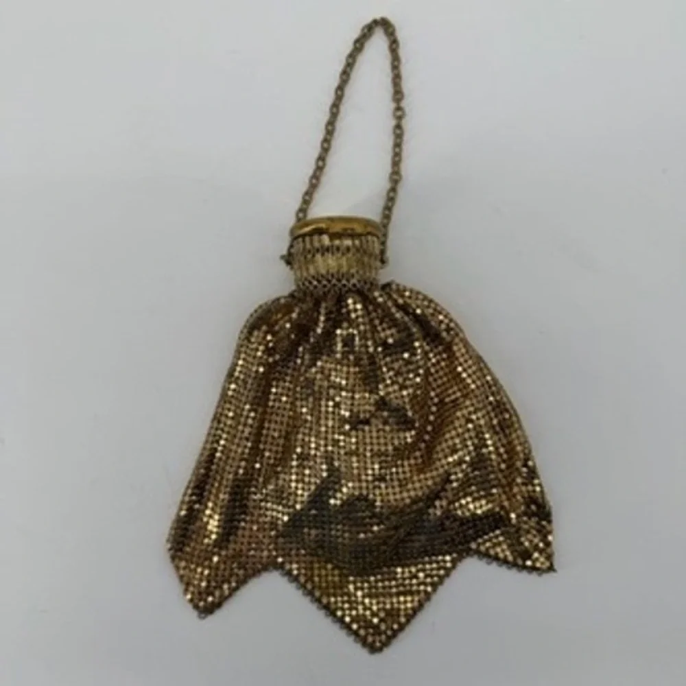 Vintage Whiting & Davis Gold Mesh Beggar Bag Gate Top Accordion Purse USA